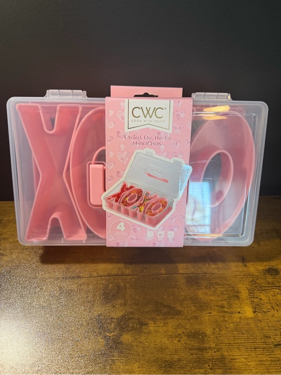 Cwc Other - CWC Pink 'XOXO' Snack Box or Craft Set. NEW